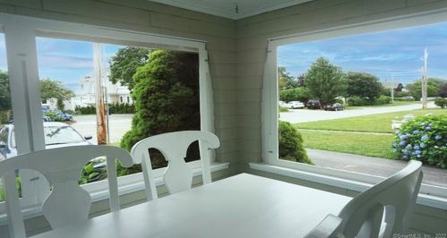 14 Shore Ave, Groton CT  06340-5812 exterior
