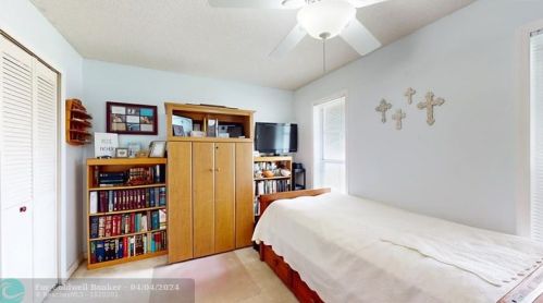 9015 10 St, Hollywood FL 33025-4520 exterior