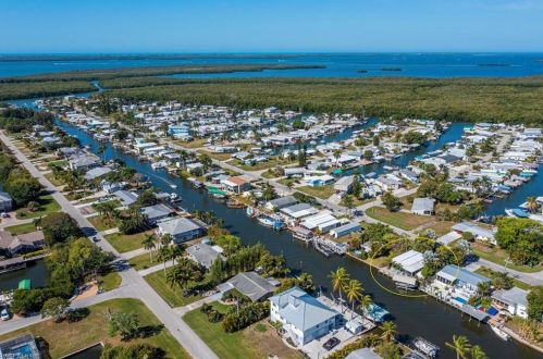 2632 York Rd, Saint James City FL  33956-2267 exterior