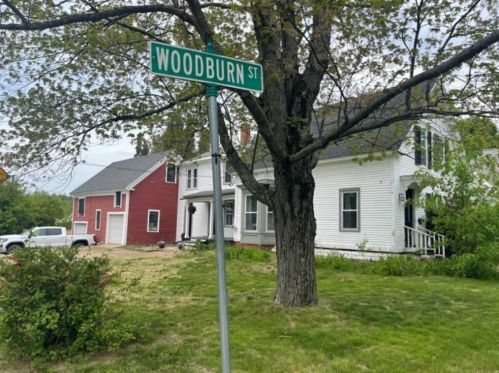 6 Woodburn St, Keene NH  03431-2528 exterior