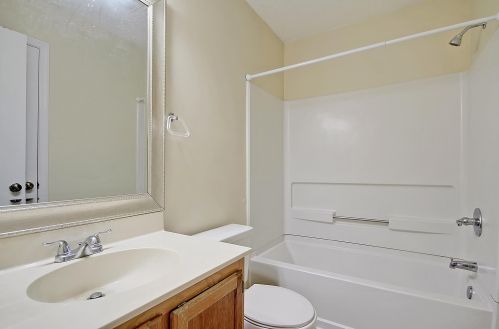 130 Chandler Dr, Ladson SC  29456-4800 exterior