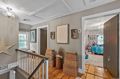 130 Osborne Hill Rd, Fishkill NY  12524-2515 exterior