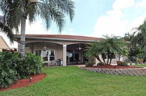 338 188th Ter, Hollywood, FL 33029-5440