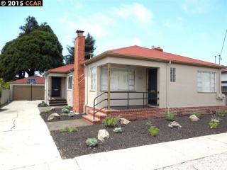 463 29th St, Richmond, CA 94804-1736
