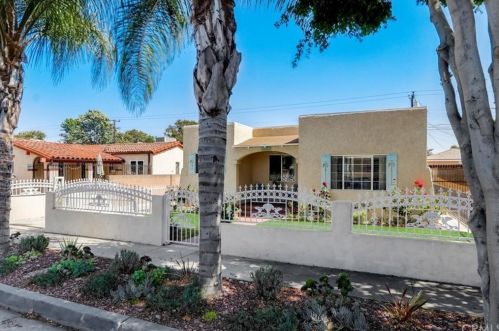 2632 Van Buren St, Long Beach, CA 90810-1341