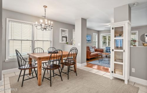 1305 Broad St, Beaufort SC  29902-6373 exterior