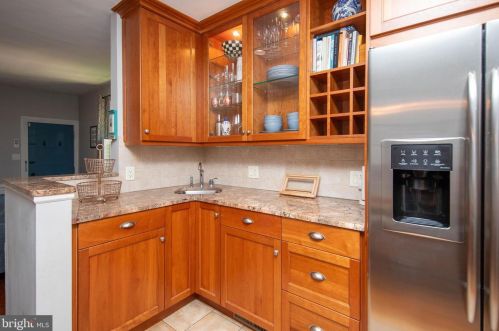 401 Iseminger St, Philadelphia PA  19147-1113 exterior