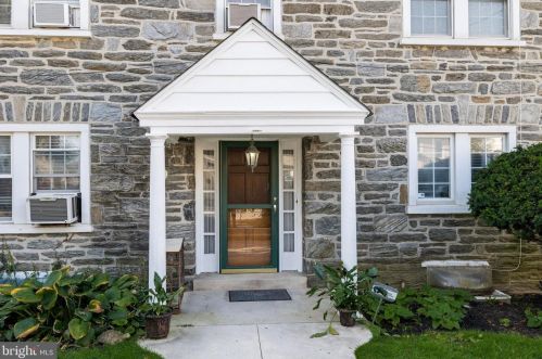 711 Marshall St, Norristown PA 19401-4113 exterior