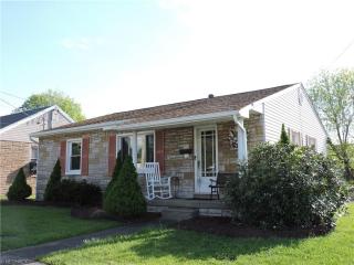 700 Williams Ave, Williamstown, WV 26187-1540