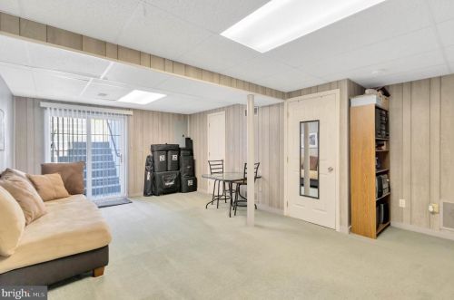 770 Vanderbilt Ter, Leesburg VA  20175-4085 exterior