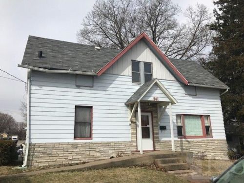 541 Starr Ave, Burlington, IA 52601-3011