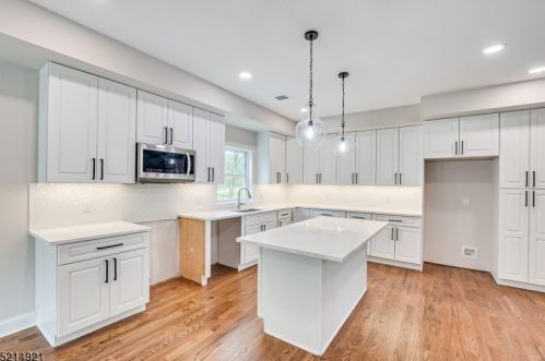 421 River Rd, Rahway NJ  07065-4203 exterior