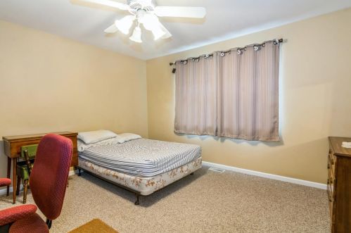 1648 Flag Ct, Crown Point IN  46307-9593 exterior