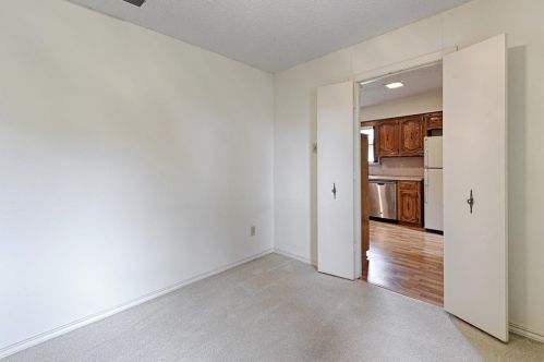 1319 Huntington Dr, Richardson TX  75080-2810 exterior