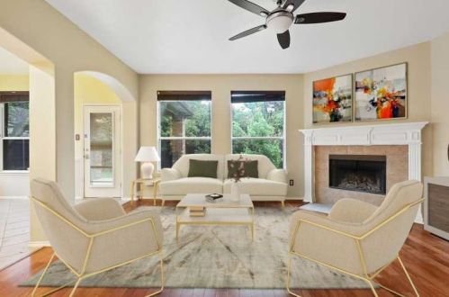 210 Forestridge Dr, Midlothian TX  76063-8805 exterior