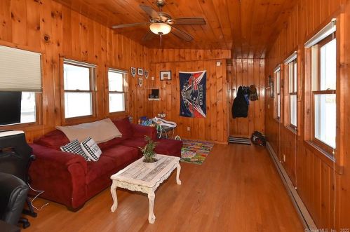 29 Ash St, Norwich CT  06351-1804 exterior