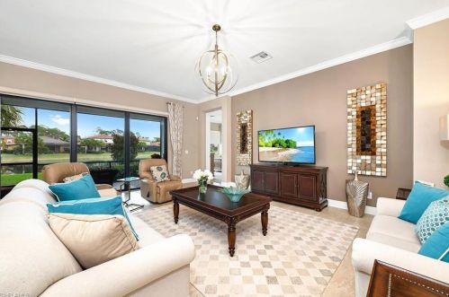 4567 Tamarind Way, Naples, FL 34119