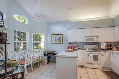 156 Lady Palm Dr, Naples FL  34104-6454 exterior