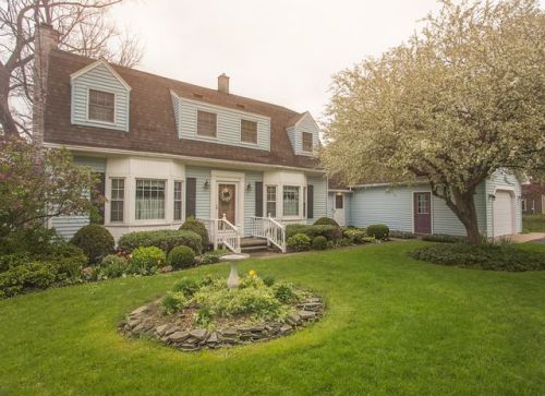 59 Main St, Pembroke, NY 14036-9663