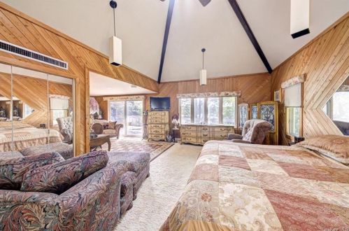 44 Overlook Rd, Rock Hill NY  12775-6208 exterior