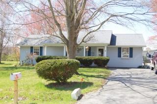7430 Fairview Dr, Blanchester, OH 45107-1566