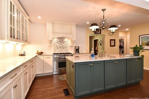312 Grassy Hill Rd, Lyme CT  06371-3312 exterior