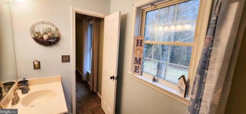 12007 Falcon Ridge Dr, Fredericksburg VA  22407-7347 exterior