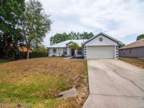 449 Toledo St, Sebastian, FL 32958-4373