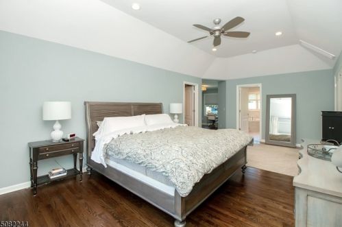 39 Jacobs Ln, Scotch Plains NJ  07076-4707 exterior