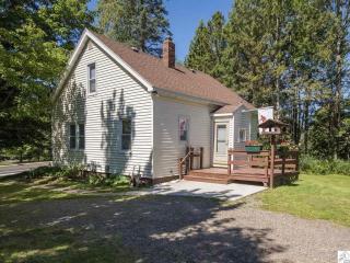 4452 Lavaque Rd, Duluth MN  55811-1324 exterior