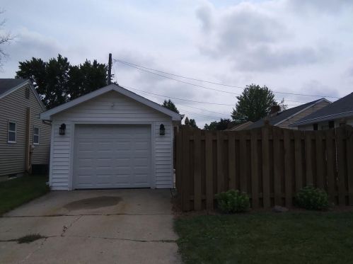 1603 14th Ave, Green Bay, WI 54304-3424