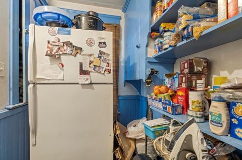 28 Rochambeau Ave, Providence RI 02906-1908 exterior