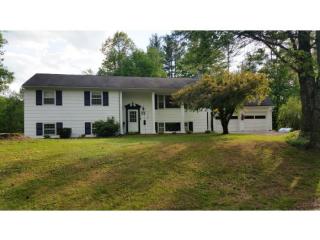 50 Skyview Dr, Jericho, VT 05465-3027