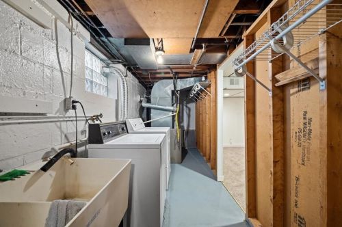 5621 Villa Haven Dr, Pittsburgh PA  15236-3314 exterior