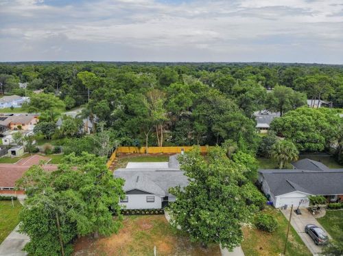 509 Holly Ln, Deland, FL 32724-3727