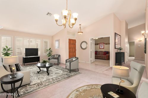 16811 37th Pl, Phoenix, AZ 85048-7924