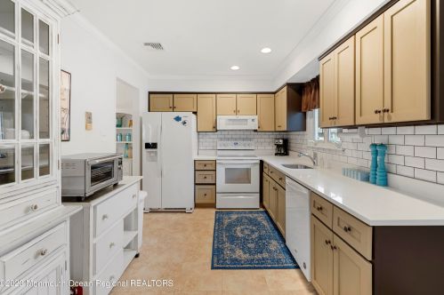 24 Patmore Rd, Bricktown NJ  08724-1940 exterior