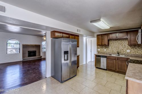 7256 Toronto St, Tucson AZ 85730-2421 exterior