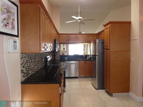 12222 Forest Greens Dr, Boynton Beach, FL 33437-2030