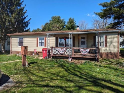 1024 Cherry Tree Xing, Breinigsville, PA 18031-1607
