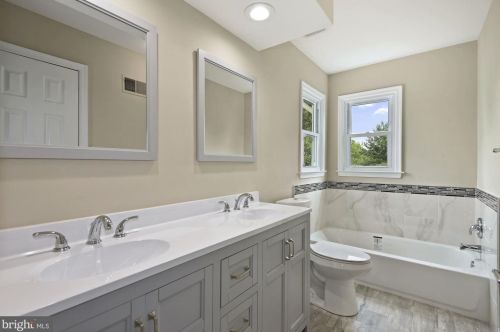 514 Jennifer Ct, Leesburg VA 20176-4910 exterior