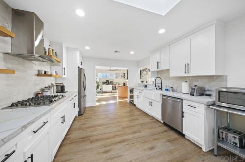 3659 Moultrie Ave, San Diego CA 92117-5619 exterior