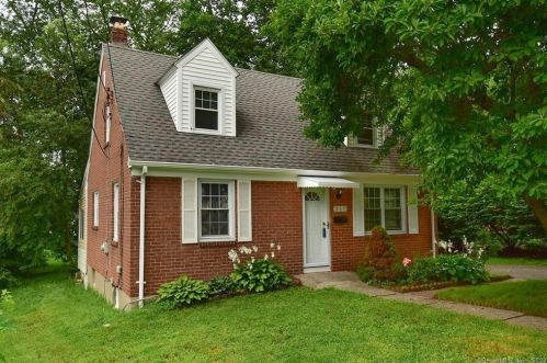 867 Windsor Ave, Windsor, CT 06095-3423