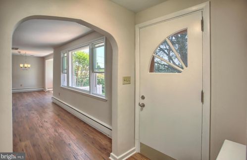 5526 Rodgers Ave, Harrisburg PA  17112-2574 exterior