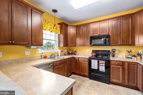 125 Church St, Woodstock, VA 22664-1718