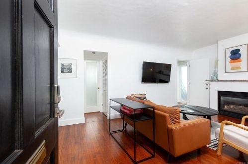 2115 Mission Ave, San Diego, CA 92116-2834