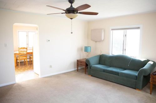 698 Dogwood Rd, Walnutport PA 18088-9522 exterior