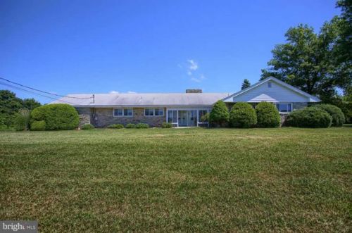 19 Mount Airy Rd, Siddonsburg, PA 17019-9567