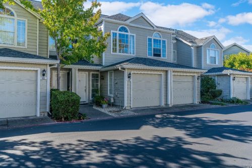 485 Laurel Grove Cir, Santa Rosa, CA 95407-5411