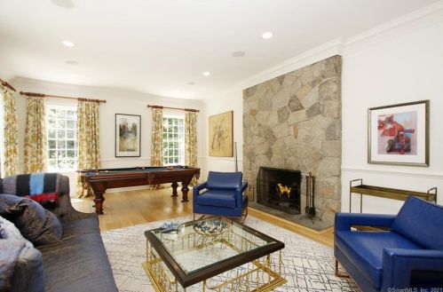 312 Ridgefield Rd, Wilton CT  06897-2329 exterior